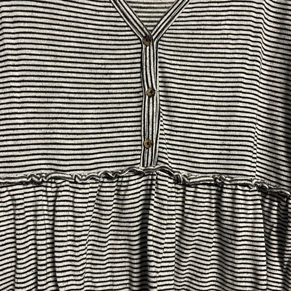 Time and Tru Maternity/Nursing Top- Size XL - Picture 2 of 4
